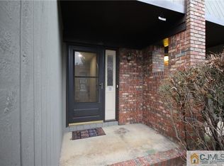 173 Penn Ct #118, Matawan, NJ 07747