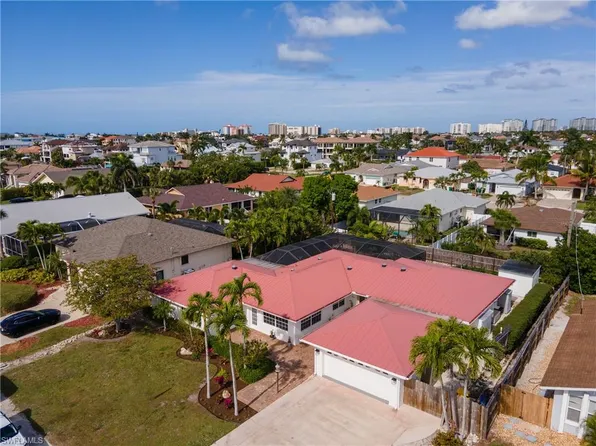 511 98th AVE N, NAPLES, FL 34108