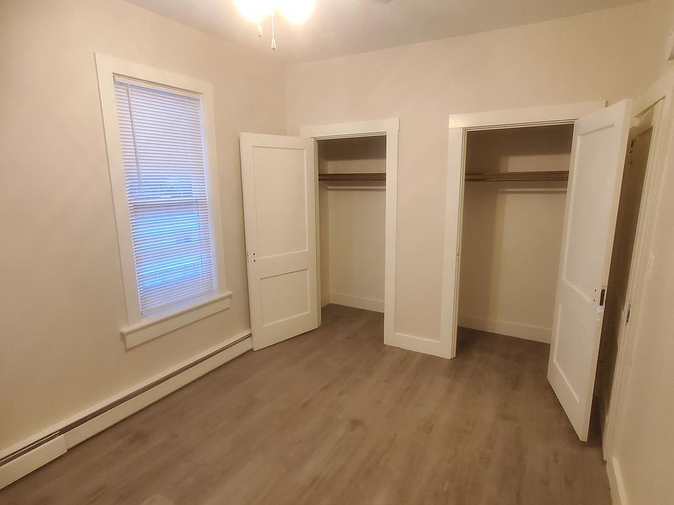 Plenty of closet space in bedroom!