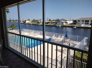 4417 Country Club Blvd APT B8, Cape Coral, FL 33904
