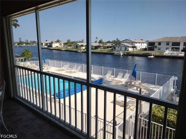 4417 Country Club Blvd APT B8, Cape Coral, FL 33904