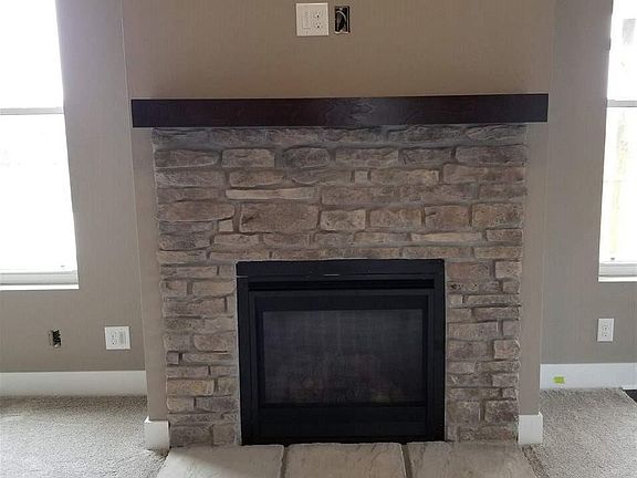 3rd image of 12124 S 212th St