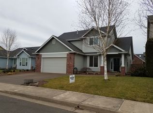 736 Park Pl, Monmouth, OR 97361