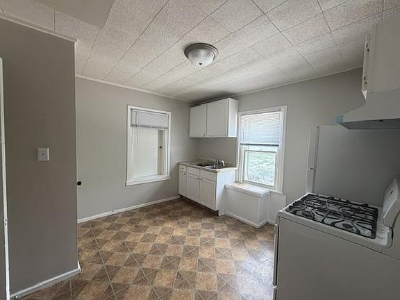 3rd image of 926 Fisk Ave Unit 3