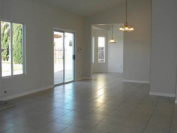 3rd image of 459 Winemaker St