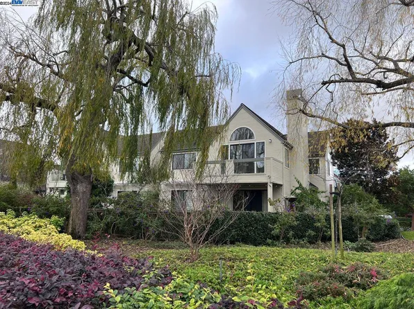 1 Regulus Ct, Alameda, CA 94501