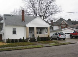 15 S 8th St, Martins Ferry, OH 43935