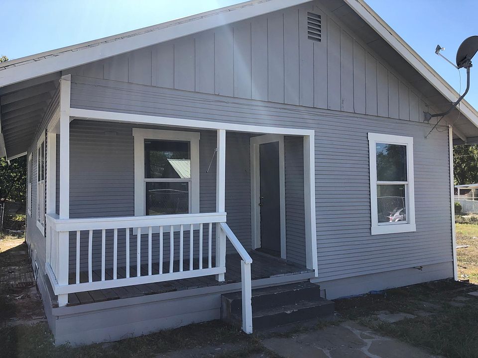 1st image of 434 McKay Ave