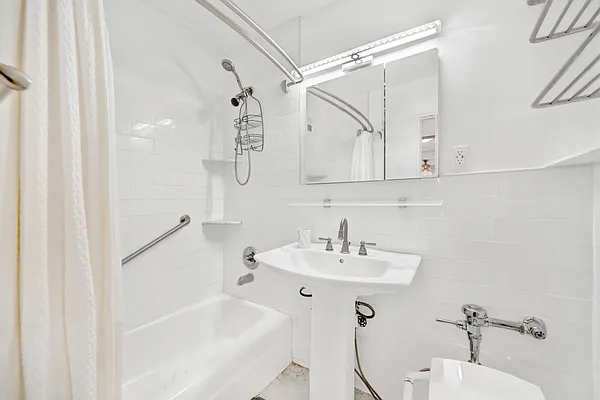 Sold by Hartland Group | media 22