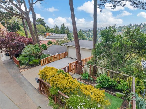 6741 Snake Rd, Oakland, CA 94611