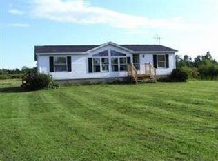 5367 Berry Rd, Fredonia, NY 14063