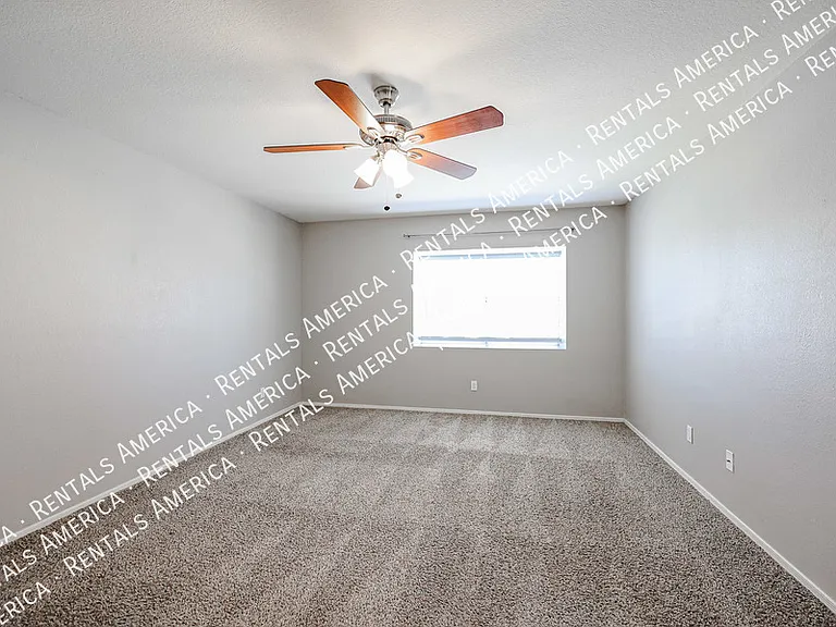 2361 W Myrtle Dr — Photo 24