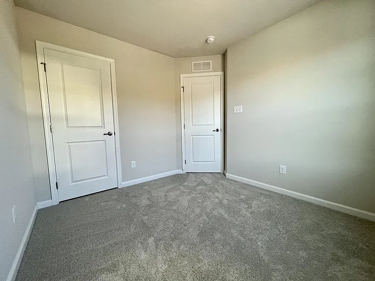 67 Hewstone Ct — Photo 21