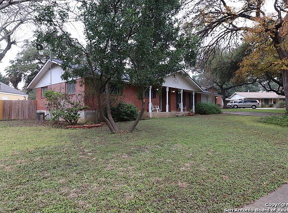 2nd image of 6635 Forest Dell St