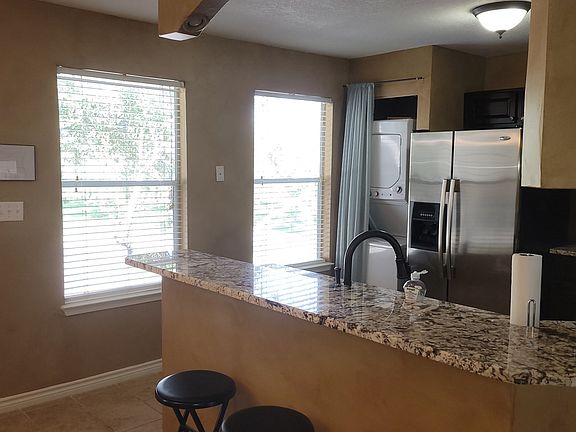 5th image of 302 Saint Andrews S