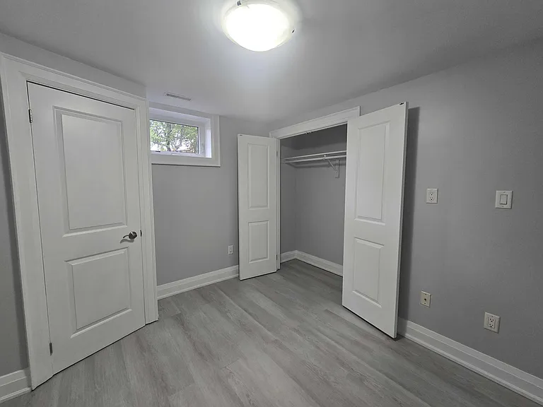66 Greenfield Dr #BASEMENT — Photo 2