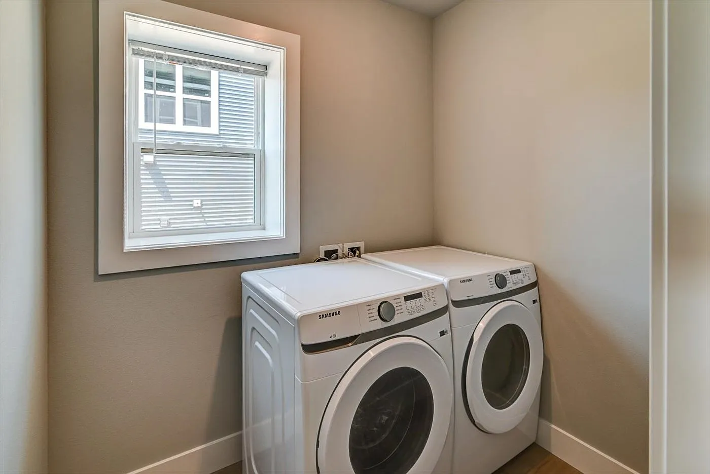 Stoughton Duplex - 2940 — Photo 3
