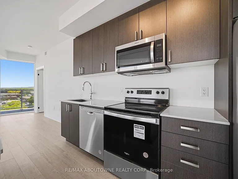 2782 Barton St E #516 — Photo 14