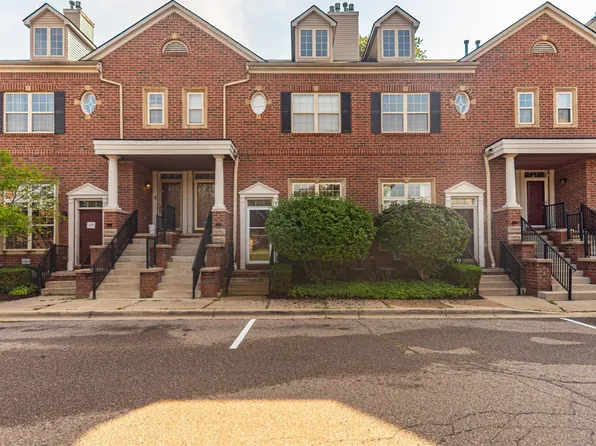 16942 Farmington Rd #24, Livonia, MI 48154
