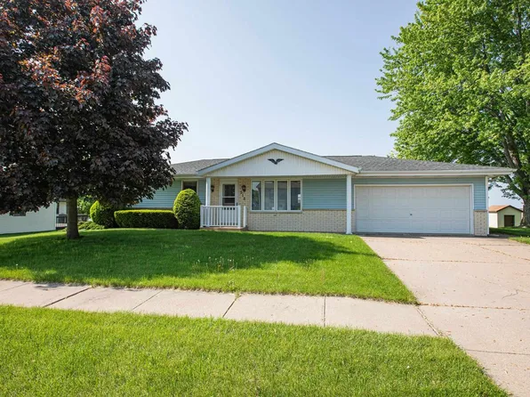 515 Apple Street, Dickeyville, WI 53808