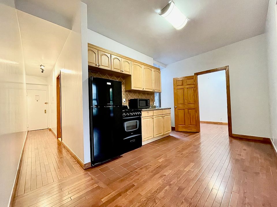 1st image of 299 E 8th St APT 9