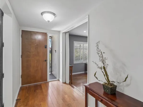 6338 Del Cerro Court, San Diego, CA 92120