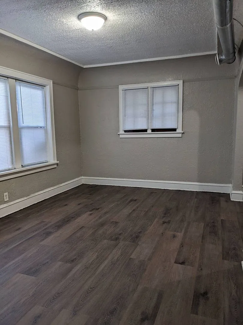 4576 North 31st Street - new — Photo 2