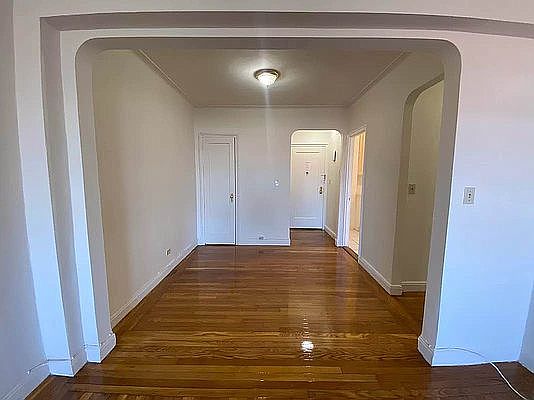 4th image of 93-10 Queens Blvd #5F