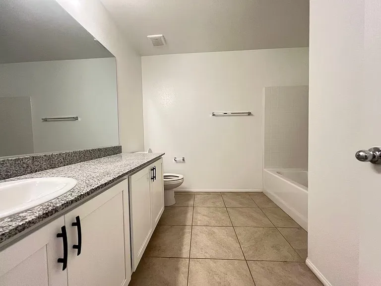 1347 Graphite Ave — Photo 24