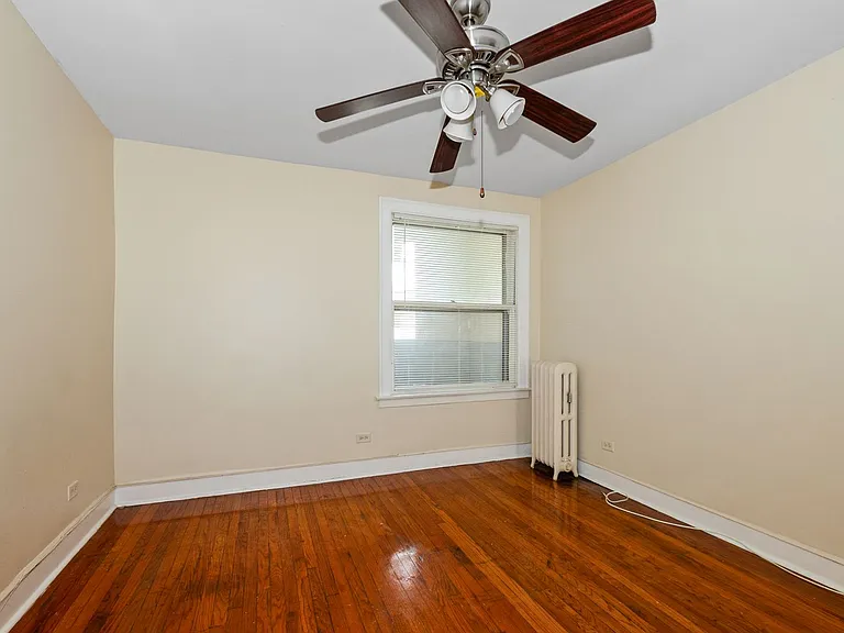 6156 S Albany Ave — Photo 9