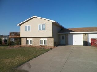 32329 104th St, Princeton, MN 55371