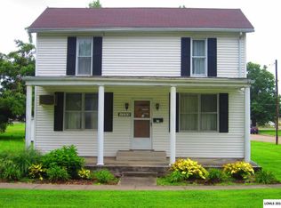 204 S Menard St, Mason City, IL 62664