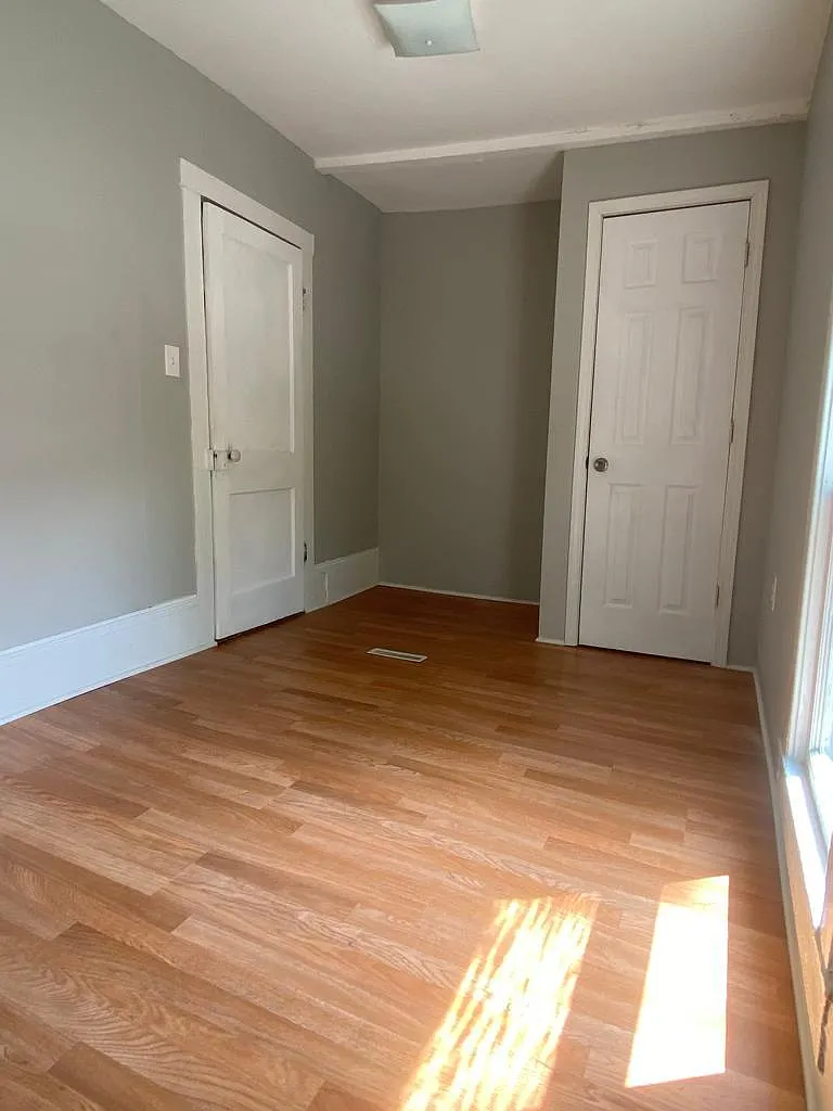 1 bed, 914 sqft, $800 — Photo 3