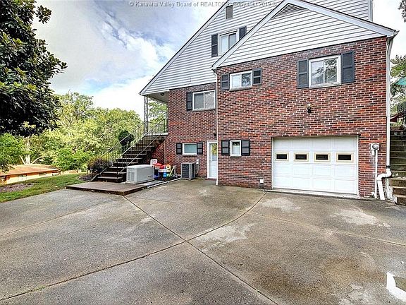 5th image of 2204 Weberwood Dr
