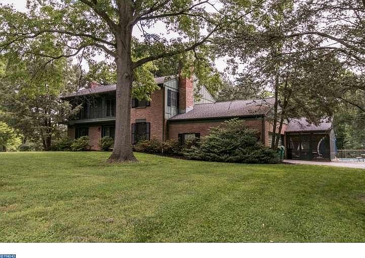 1st image of 109 Stephen Ct