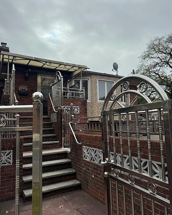 1st image of 119-04 Myrtle Ave #1