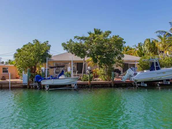 440 9th St, Key Colony Beach, FL 33051