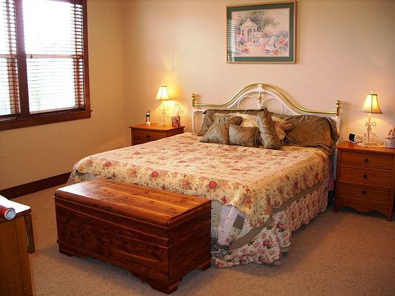 Oversized bedrooms-master bedroom on the main