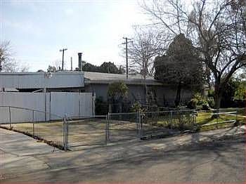 2nd image of 5904 Fairbairn Dr