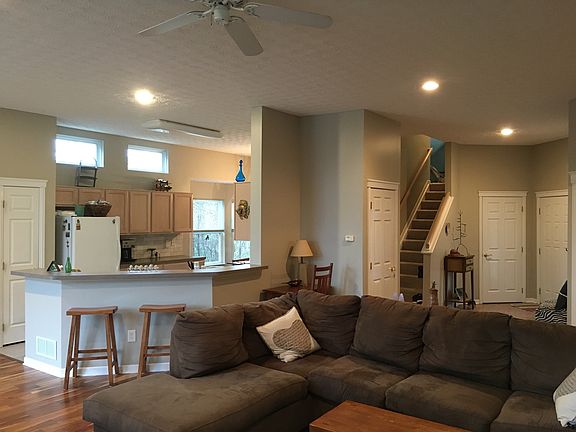 3rd image of 1321 Havant Dr