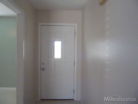 5th image of 46943 McKenna Dr