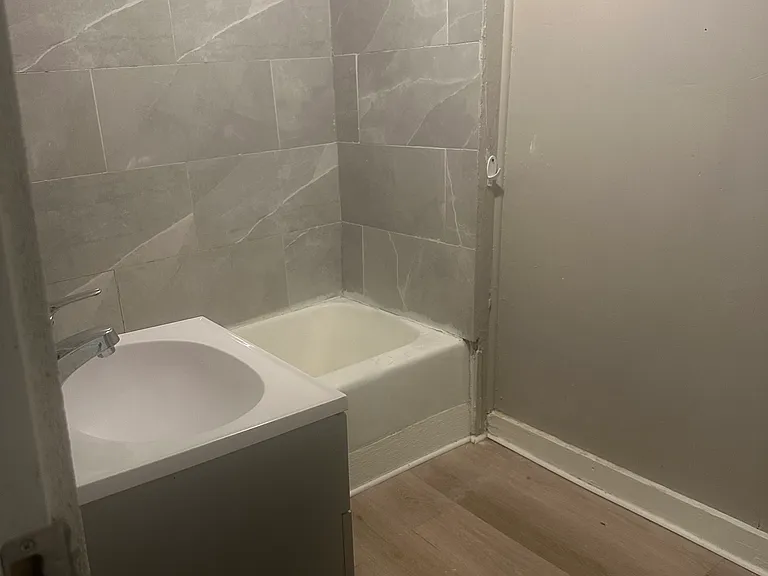406 Shonnard St #2 — Photo 5