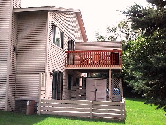 Upper & lower w/o decks