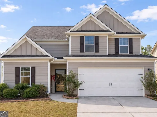 735 Walnut Creek Cir, Pendergrass, GA 30567