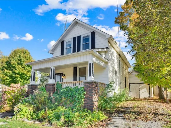 27 Wellington St, Asphodel Norwood, ON K0L 2V0