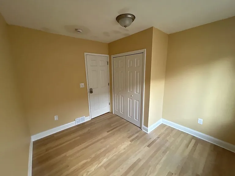 17409 Warrington Dr — Photo 6