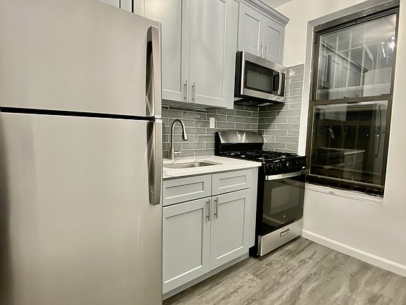 2nd image of 2023 Bedford Ave APT A2