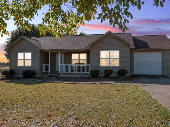 585 County Road 13, Centre, AL 35960