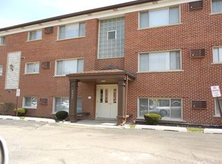 2531 Thatcher Ave APT 2A, River Grove, IL 60171