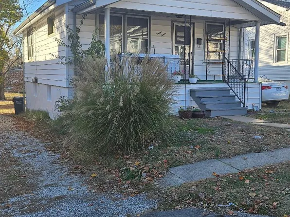 97 Sandau Ave, Saint Louis, MO 63119